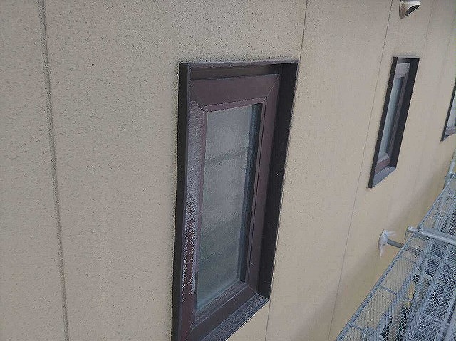 窓まわり施工前の外壁